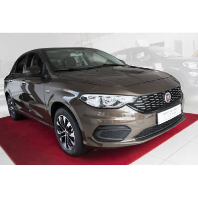 Ochranná nerezová lišta prahu piatych dverí (čierna) Fiat Tipo Sedan 2016 -