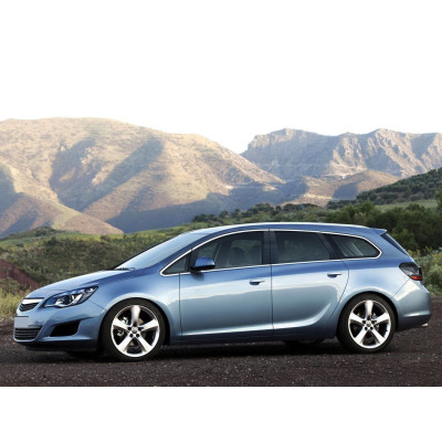 Ochranná nerezová lišta prahu piatych dverí Opel Astra J Sports Tourer 2010 -