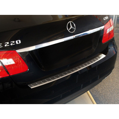 Ochranná nerezová lišta prahu piatych dverí Mercedes E-Class W212 2009 - 2013