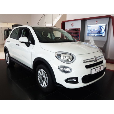 Ochranná nerezová lišta prahu piatych dverí Fiat 500X 2014 -