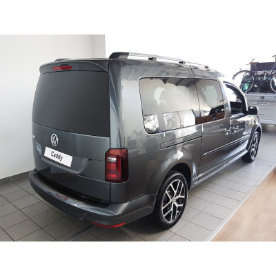 Ochranná nerezová lišta prahu piatych dverí (čierna) VW Caddy 2004 - 2015