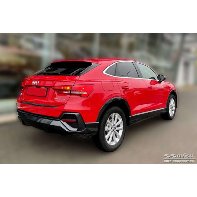 Ochranná uhlíková lišta prahu piatych dverí Audi Q3 II (Sportback) 2018 -