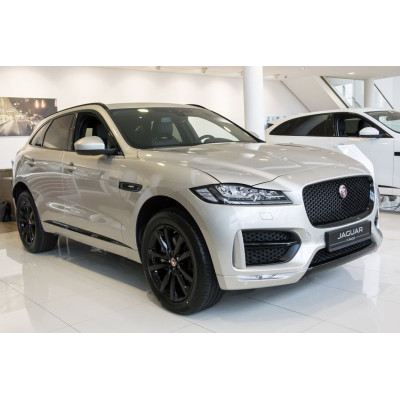 Ochranná nerezová lišta prahu piatych dverí Jaguar F-Pace 2016 -